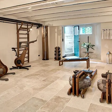 Exceptionnel Napoléonien Avec Piscine Chalet Vichy