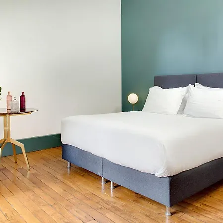 Exceptionnel Napoléonien Avec Piscine Chalet Vichy